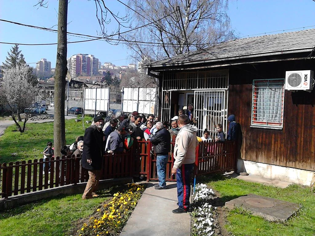 РЕДОВНА ПОДЕЛА НАМИРНИЦА ИЗ ПРОГРАМА „ПОМАЖЕМО ДА ИМАЈУ И ОНИ КОЈИ НЕМАЈУ“ — фотографија 3