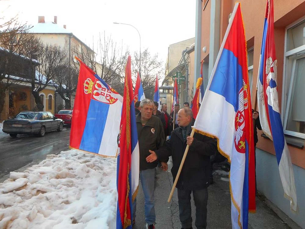 ШЕТЊА СРПСКИХ РАТНИХ ВЕТЕРАНА КРОЗ ПОЖЕГУ — фотографија 1