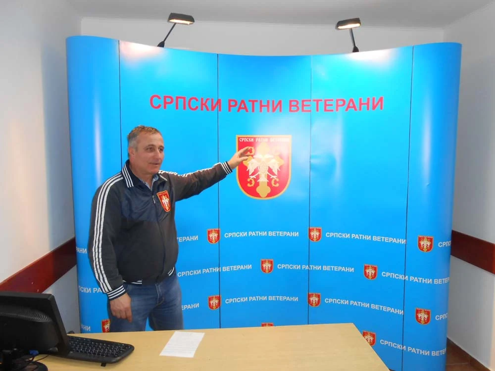 Свечано су уручена уверења и сертификати — фотографија 11