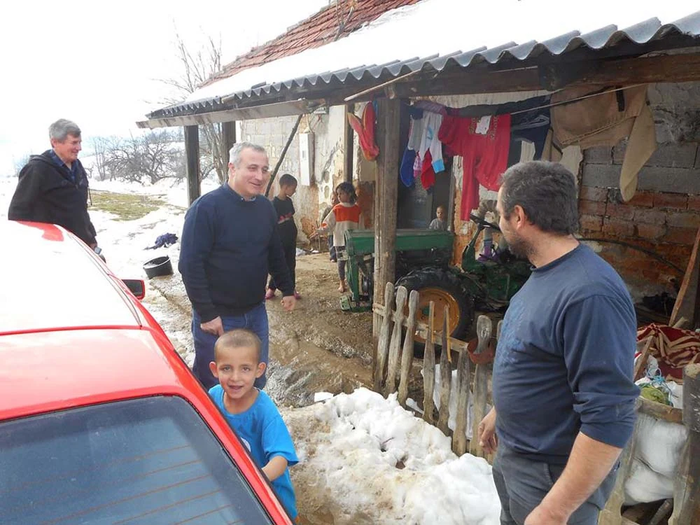 ПОСЕТА ПОРОДИЦИ ЧАКАРЕВИЋ У СЕЛУ МИРОСАЉЦИ КОД АРИЉА — фотографија 1