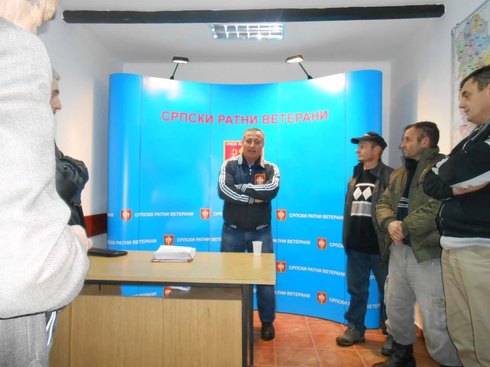 Свечано су уручена уверења и сертификати — фотографија 2