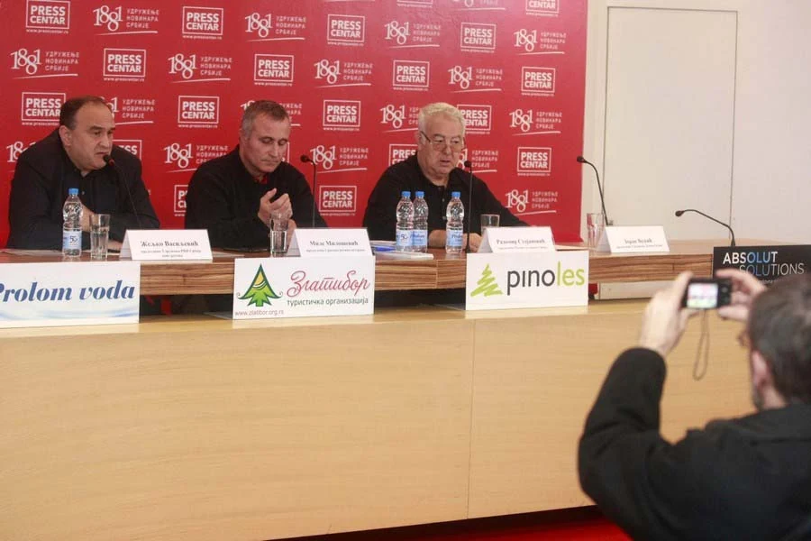 КОНФЕРЕНЦИЈА ЗА МЕДИЈЕ — фотографија 6