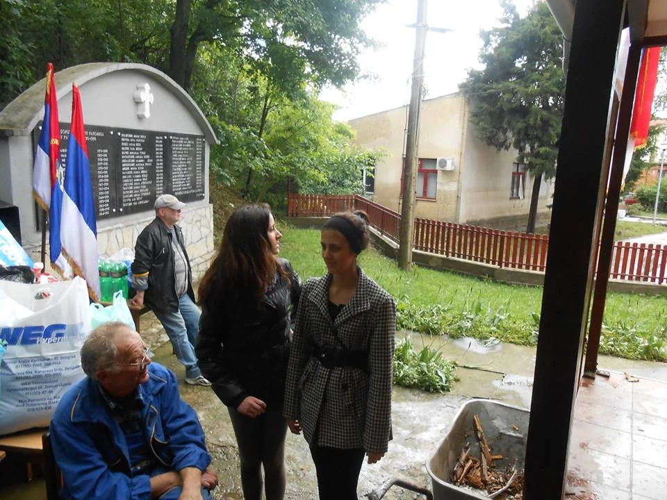 Апел за помоћ — фотографија 16