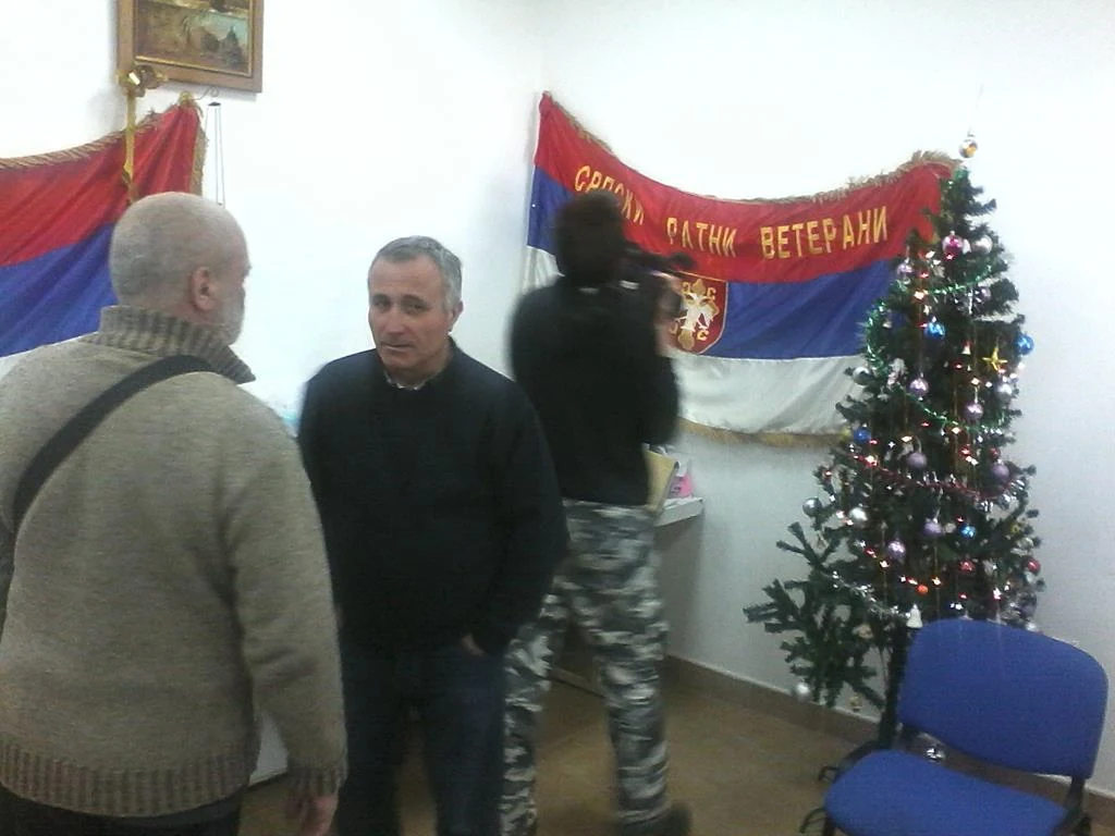 ПОДЕЛА НОВОГОДИШЊИХ ПАКЕТИЋА У СРЕМСКОЈ МИТРОВИЦИ — фотографија 16
