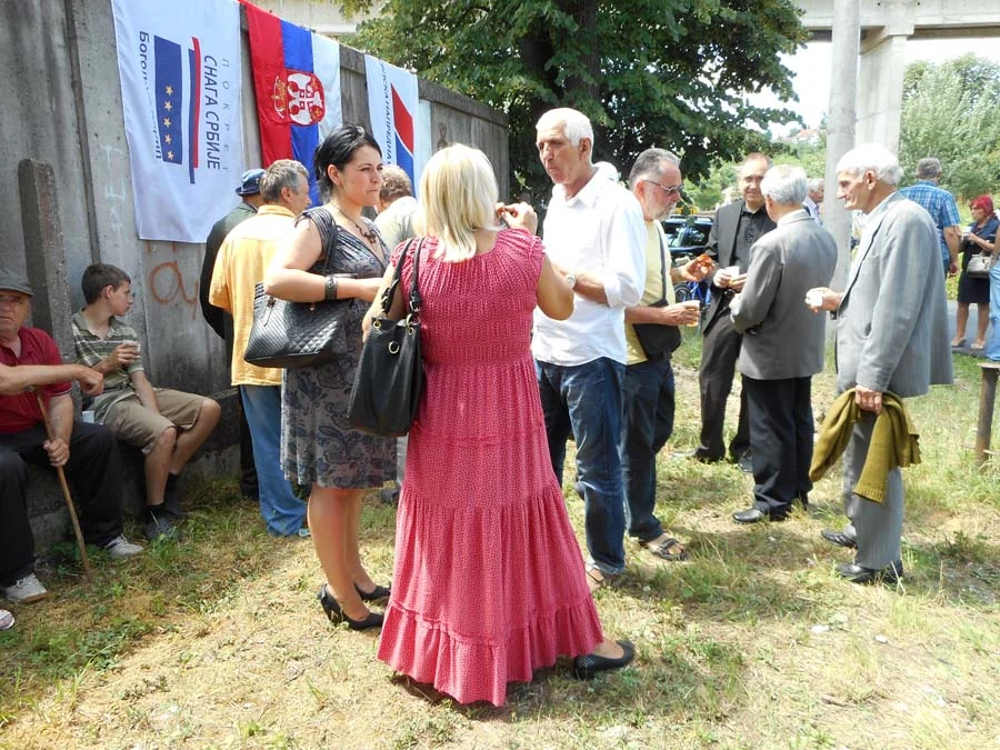 ОТКРИВАЊЕ СПОМЕН-ПЛОЧЕ ПАЛИМ БОРЦИМА НОР-А ИЗ КИЈЕВА — фотографија 4