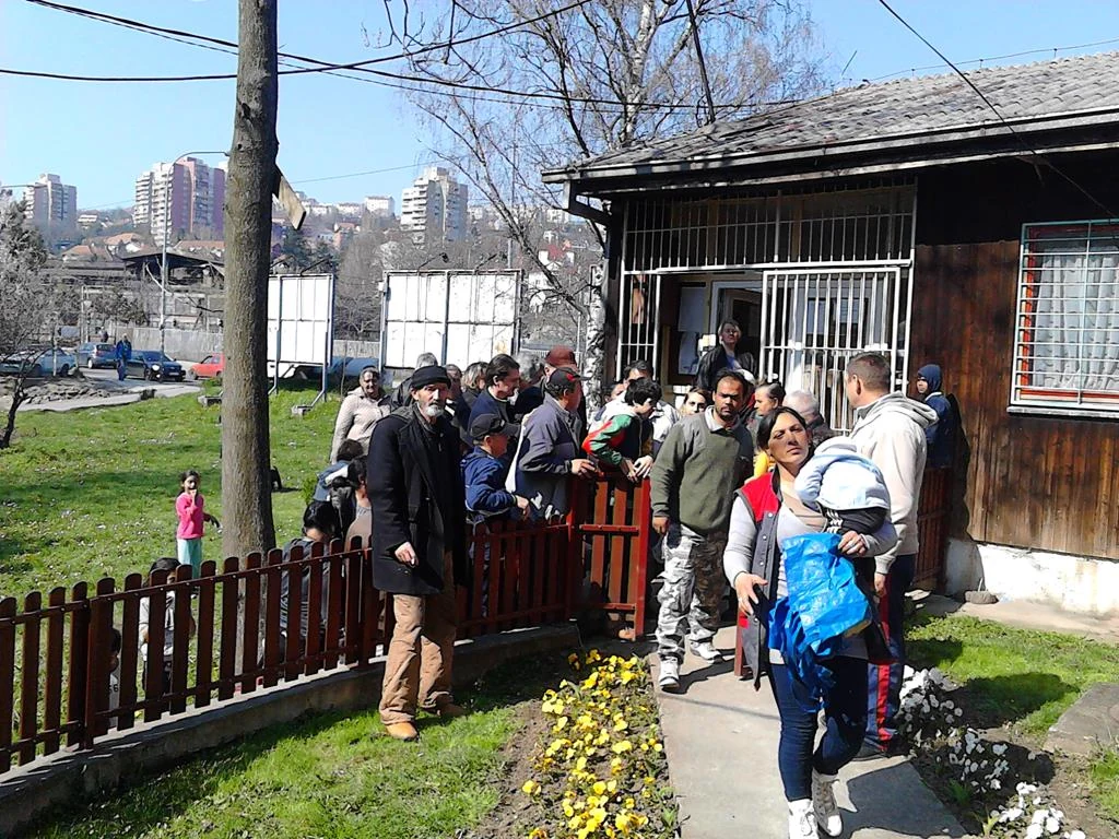 РЕДОВНА ПОДЕЛА НАМИРНИЦА ИЗ ПРОГРАМА „ПОМАЖЕМО ДА ИМАЈУ И ОНИ КОЈИ НЕМАЈУ“ — фотографија 4