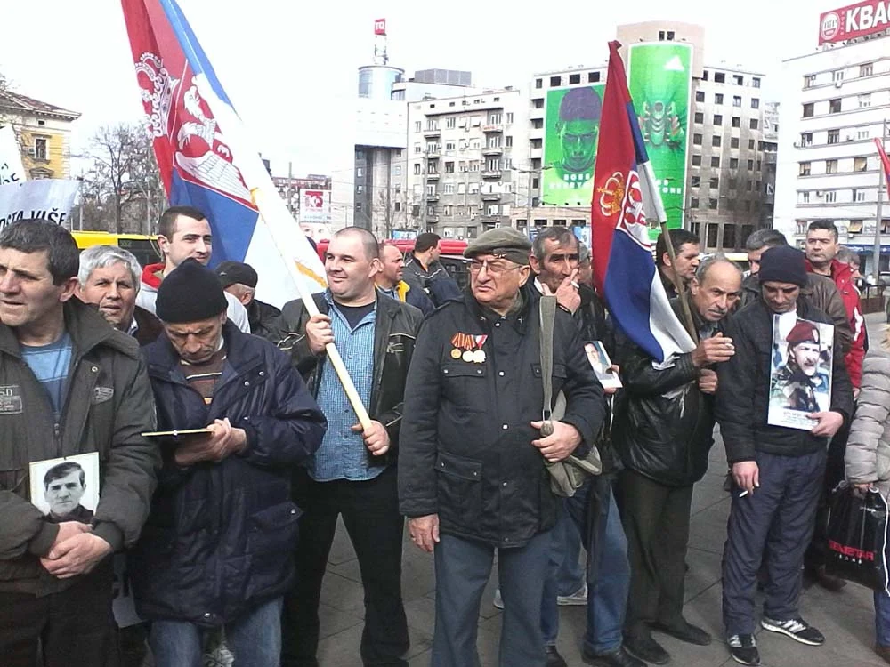 ПРОТЕСТ ИСПРЕД ВЛАДЕ СРБИЈЕ — фотографија 2